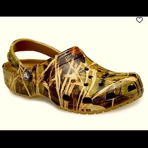 Crocs Classic RealTree design wms6/boys4 NEW